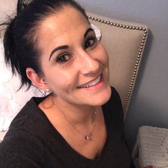 Meet your Posher, Brandy - Picture 2 of 2